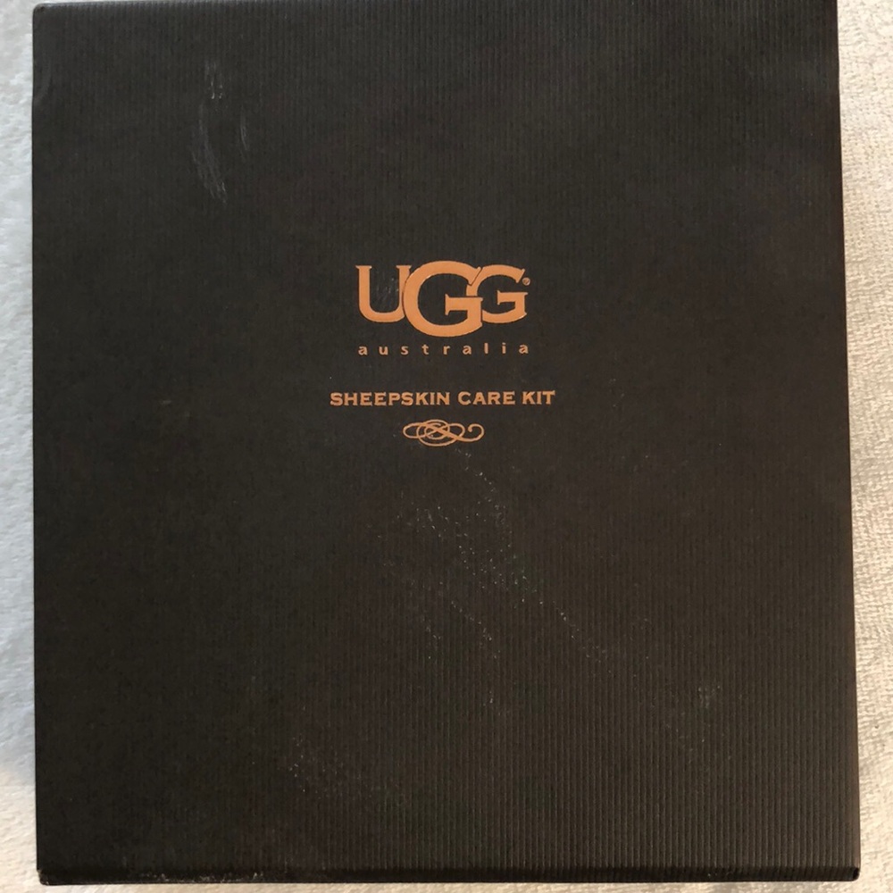 Ugg sheepskin Care Kit